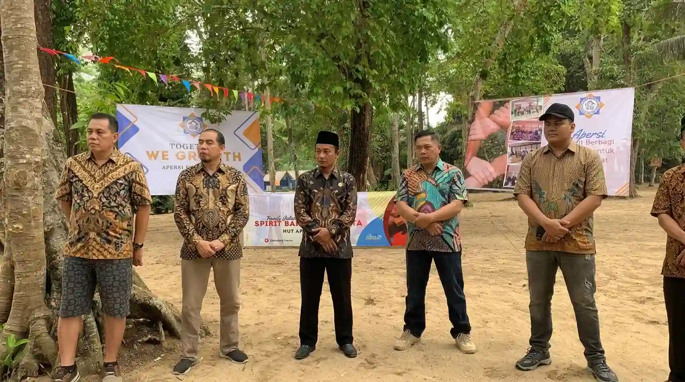 Ilustrasi kostum nusantara sederhana untuk acara outdoor