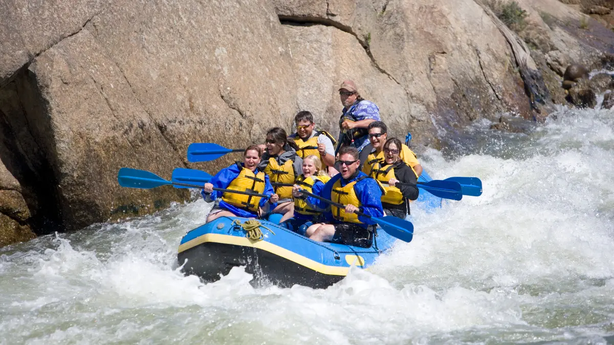 kondisi sungai saat musim rafting di Malang
